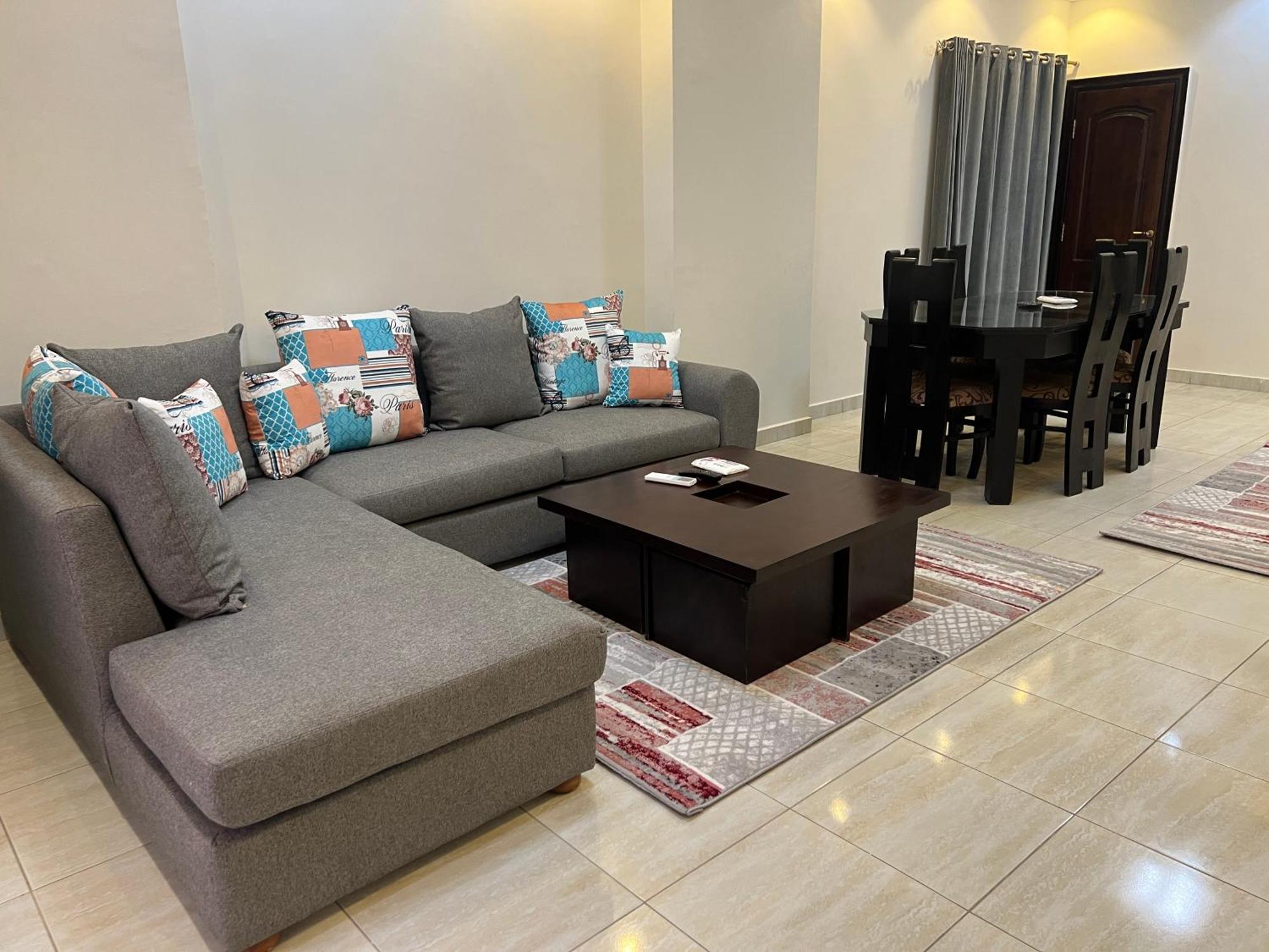 Luxury Apartments Beside Mall Of Arabia And Dar Al-Fouad Hospital - Families Only- No Alcoholic Beverages 6th of October City エクステリア 写真