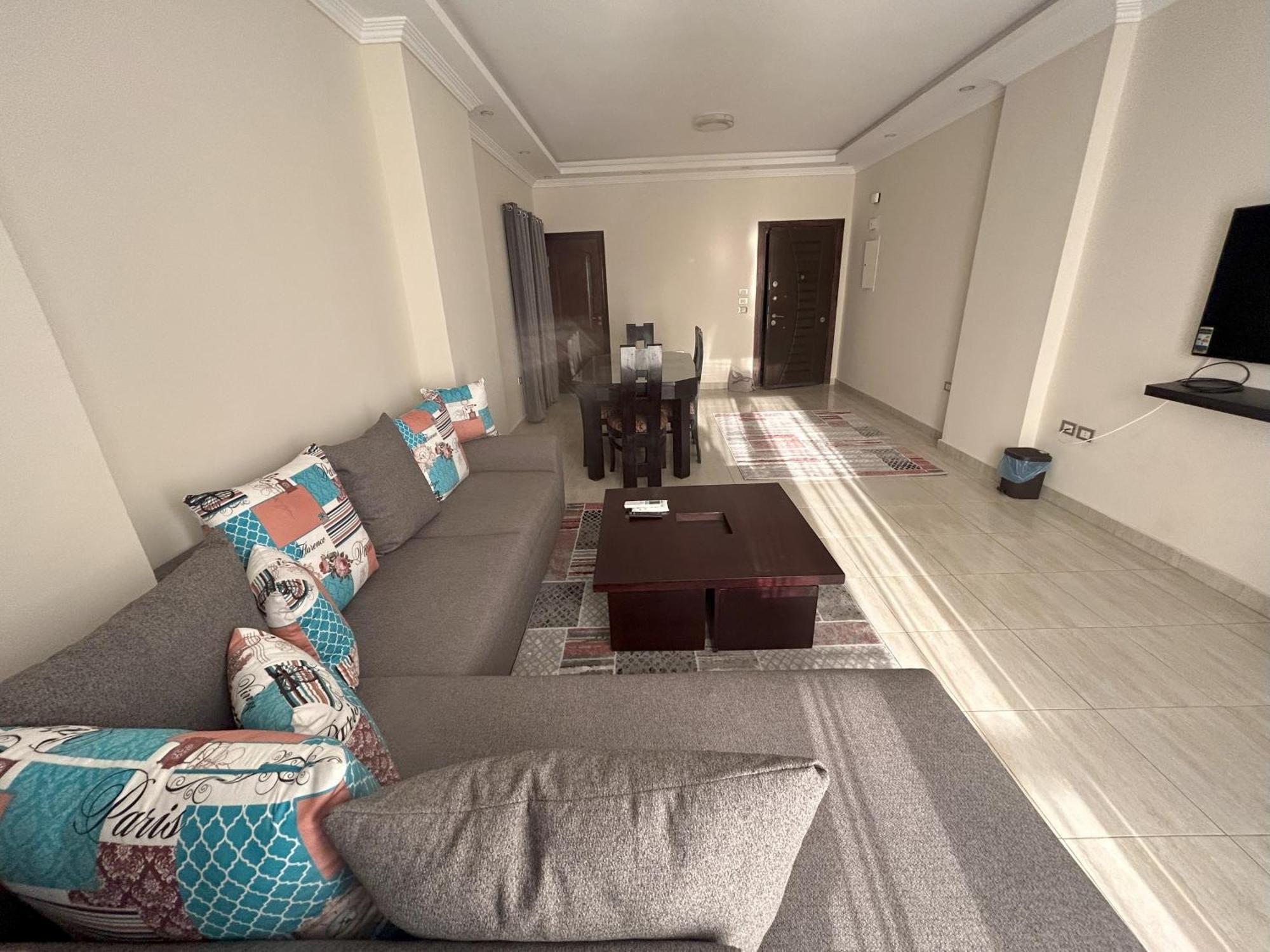 Luxury Apartments Beside Mall Of Arabia And Dar Al-Fouad Hospital - Families Only- No Alcoholic Beverages 6th of October City エクステリア 写真