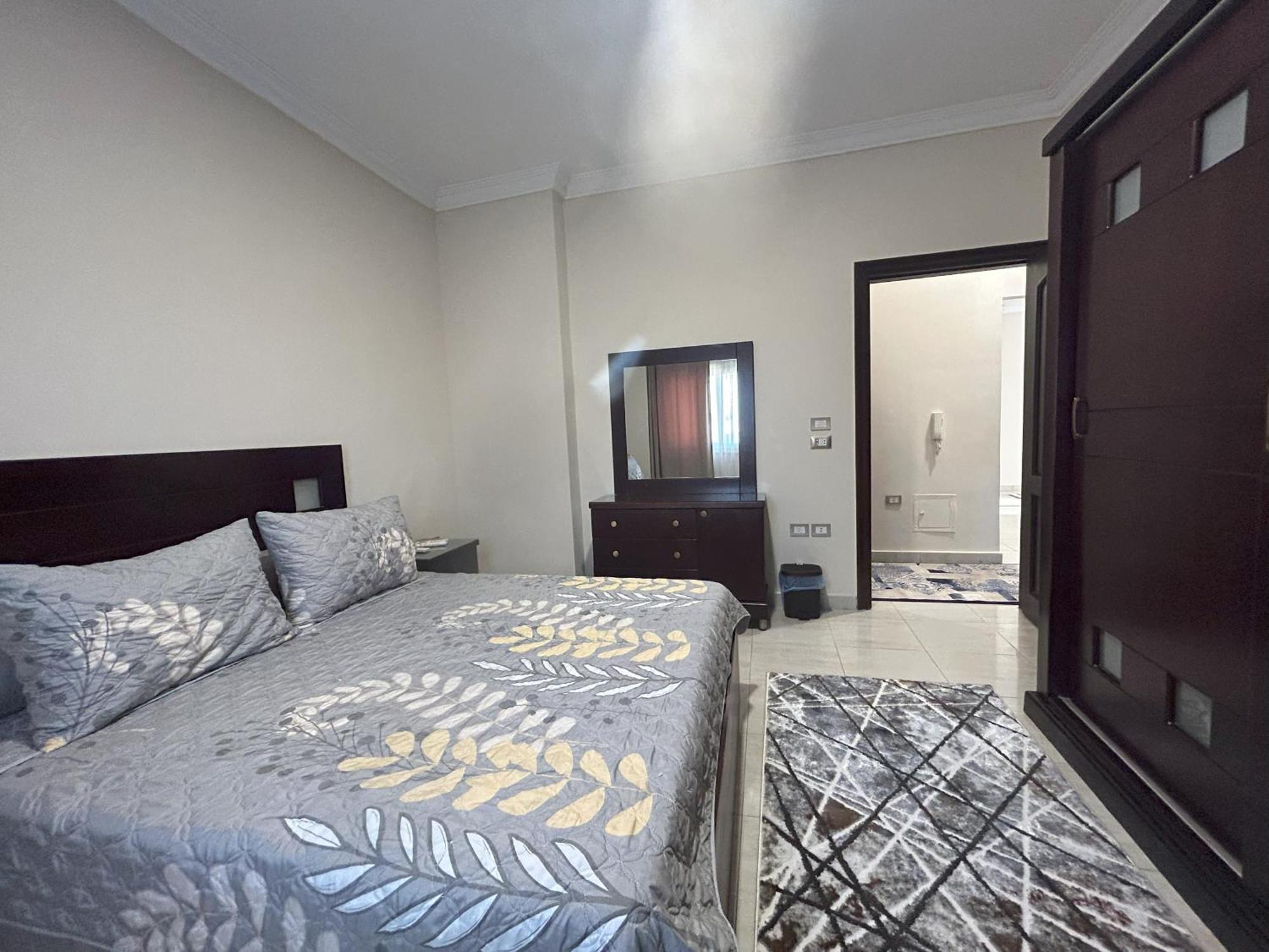 Luxury Apartments Beside Mall Of Arabia And Dar Al-Fouad Hospital - Families Only- No Alcoholic Beverages 6th of October City エクステリア 写真